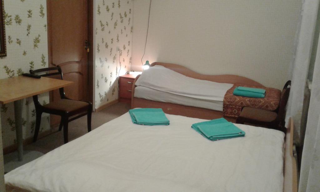 Viesu Maja Ezerkalns Hotell Krāslava Exteriör bild